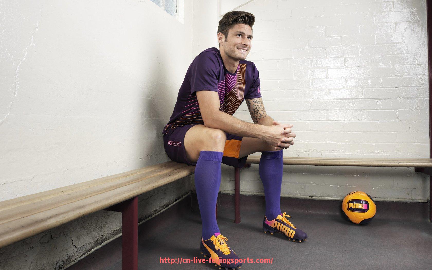 飞鲸体育直播-世俱杯球员鞋垫舒适性评测及选购建议